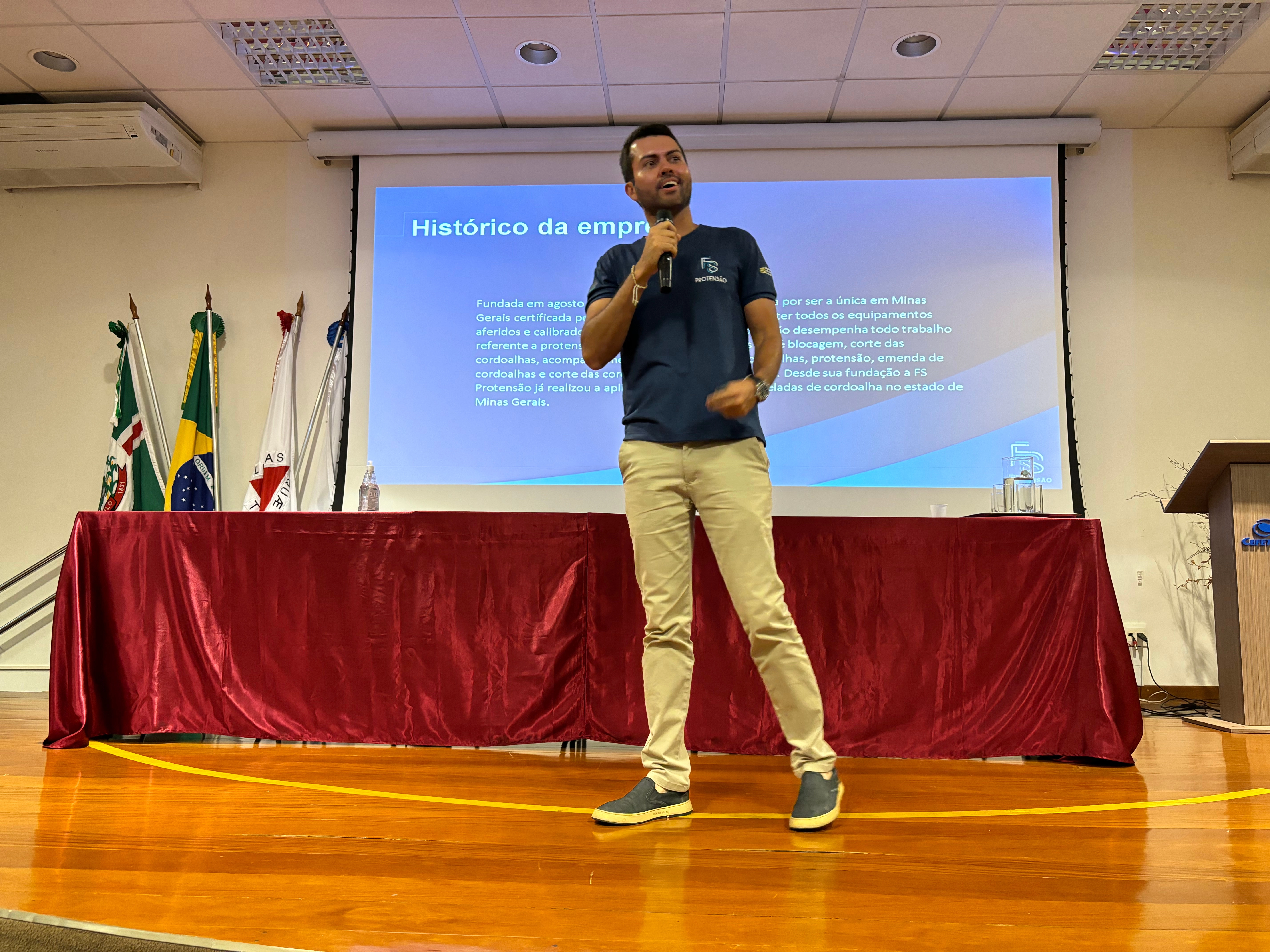 Fabrini Carvalho Sousa